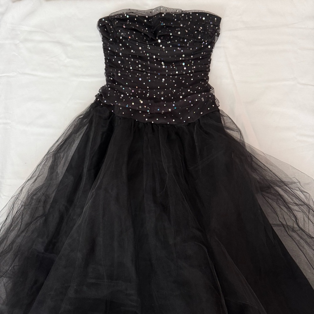 ✨ Blondie Nites Strapless Black Rhinestone Tulle Prom Dress – Size 3 ✨